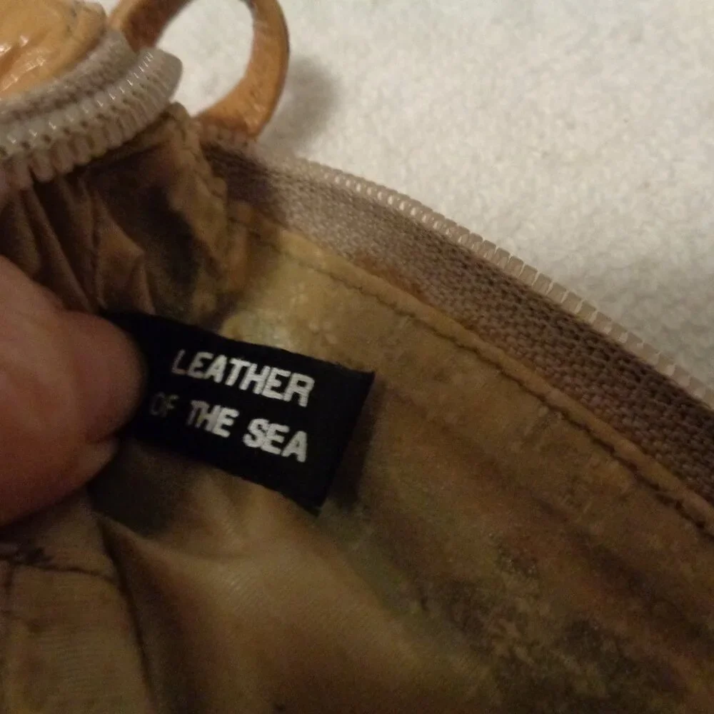 RETRO LEATHER OF THE SEA PURSE W A DETACHED STRAP